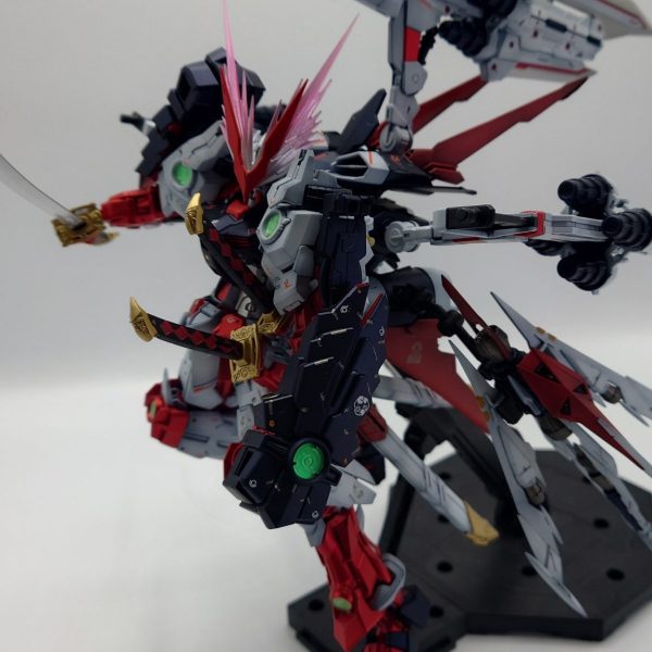 アストレイレッドドラゴン　イクサ