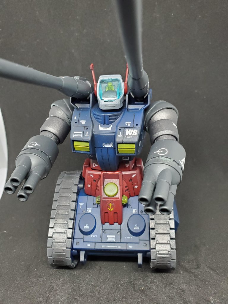 ん～こいつポージングむずい・・・