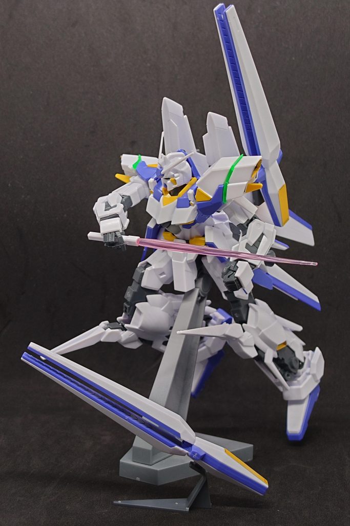 肩のサイコフレームによりパイロットからのイメージがダイレクトにいく為、より人間に近い動きが可能になった！って言う設定（笑）最後まで見て頂きありがとうございます！少しずつですが投稿をしていきますので改めてよろしくお願いします🙇