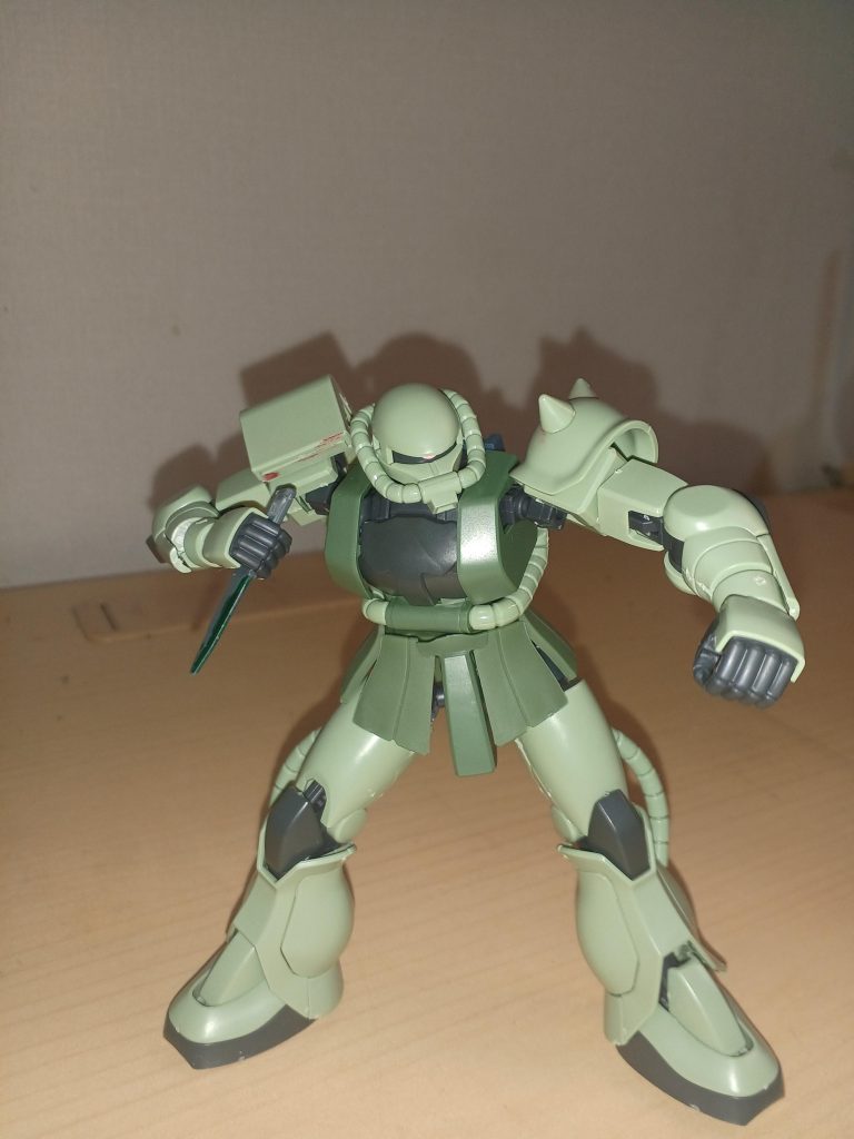 ヒートナイフも。アルダ「格闘戦は苦手なんすよ~。」