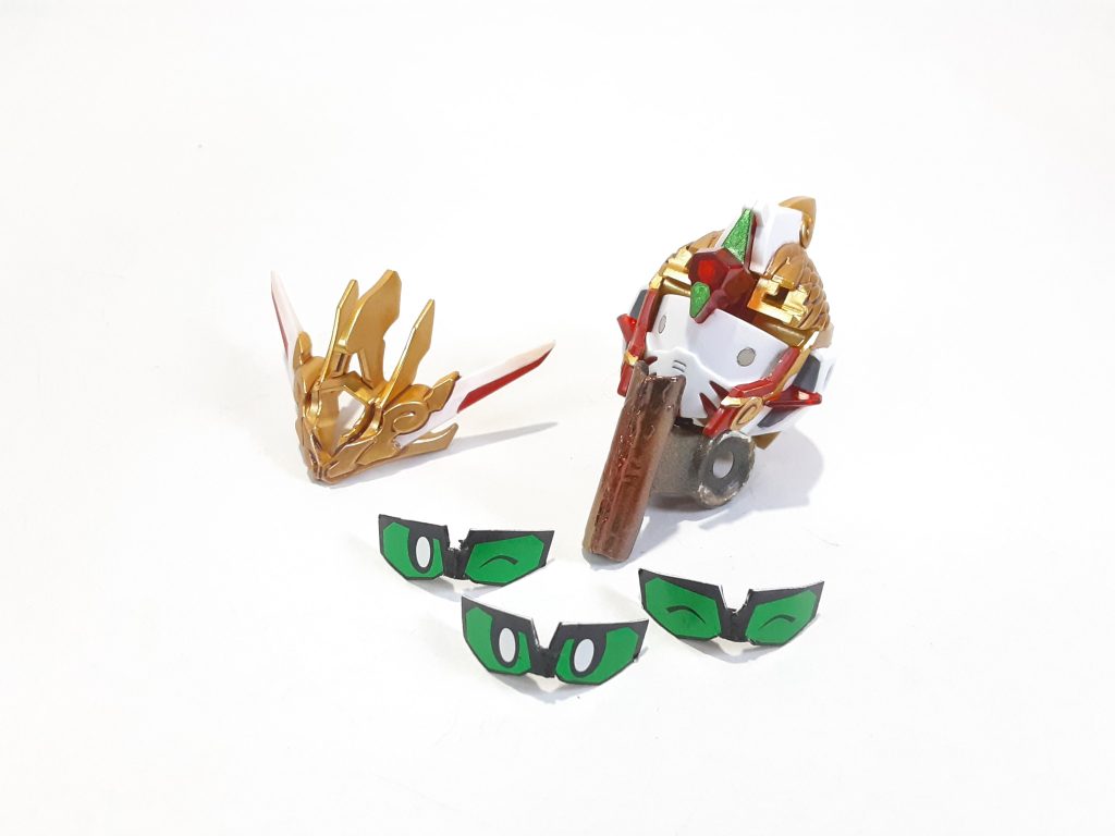 ネオジム磁石とマグネットシートを使用して改造してます