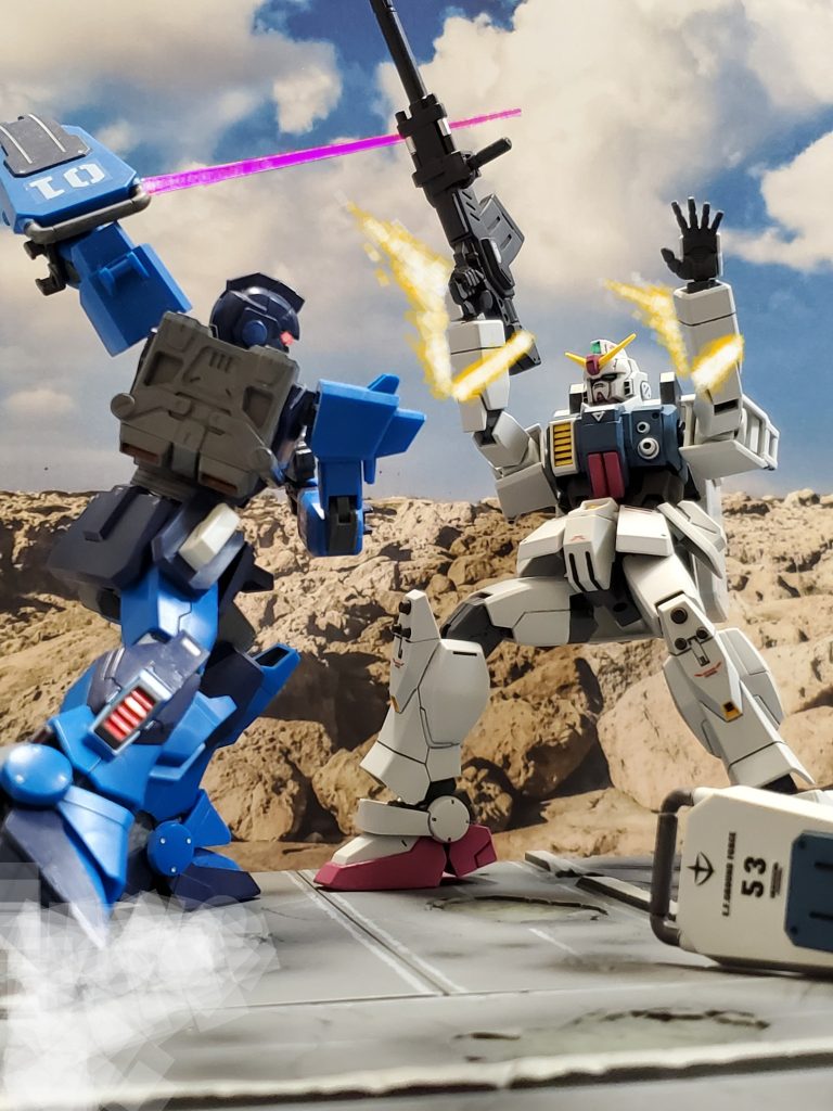 しかし、その猛攻をいとも簡単にすり抜けた謎のMSは対応が僅かに遅れた3号機の懐に👀❗そして一瞬にして3号機の両腕を切断する~⚔️クリエ軍曹の悲鳴が通信機から響いてくる(;´゚д゚)💦