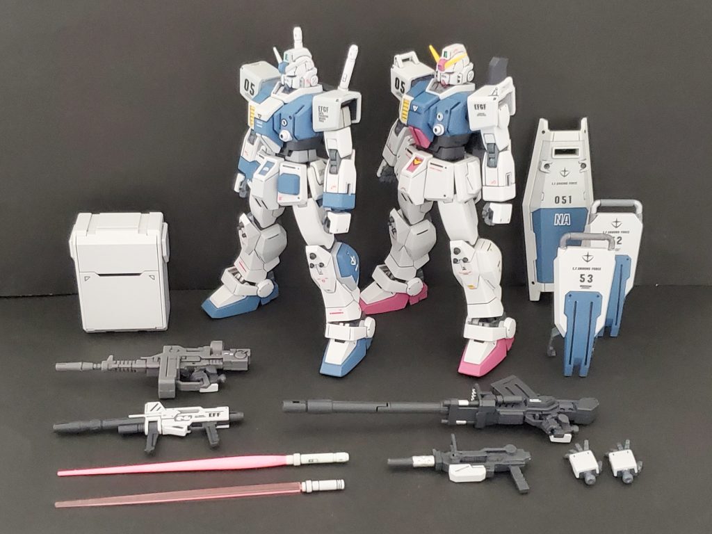 最後は第05MS小隊セットでご挨拶です😊✨2号兼3号機の陸戦型ガンダムも好みのカラーリングで製作できて満足しました👍✨今回も妄想たっぷりの長~い投稿にお付き合い下さり、ありがとうございます🙇🎶今年もあとわずかとなりましたが、12月31日までに年内最後の作品をもう1つアップしたいと思いますので年末のご挨拶はその時にと思います😌✨