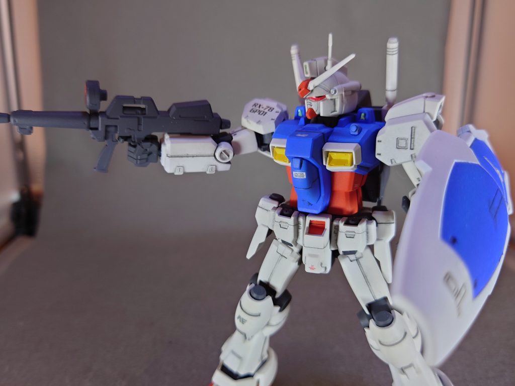 それにしても構造が古いせいかやはりポージングが今物と比べるとほとんど出来ないですね。フル塗装だと擦れが怖くて尚更······。