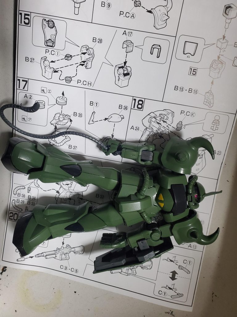 ぱち組後にコップに塗料ちょっと出してリタッチ、筆塗り部分塗装