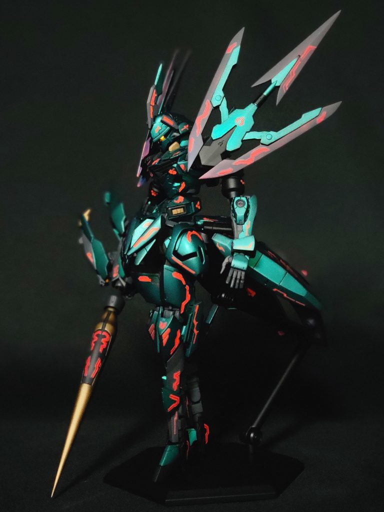 正面左側(発光ver)