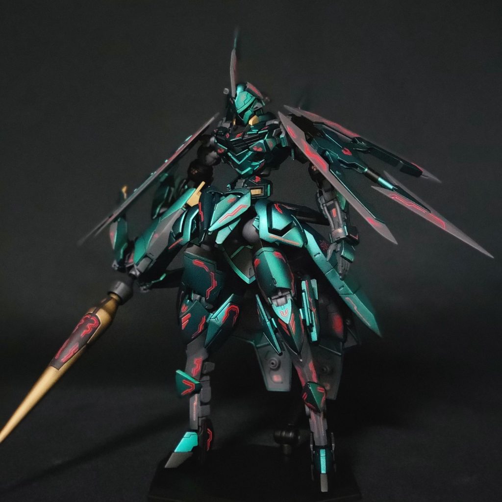 撫で肩ver印象が一気に変わりますね。