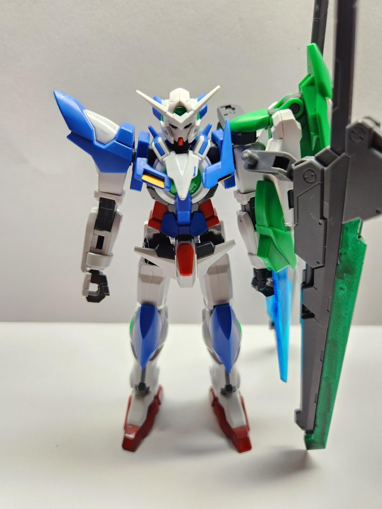 装備収納式GNタチ×2ホルスター式GNバスターソード×2ホルスター式GNライフル×2GNソードビット×2腕部GNバルカン