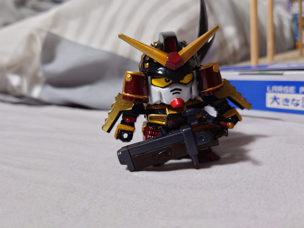 銃は多分火縄銃なのかな？と思い、木の部分と塗り分けました。