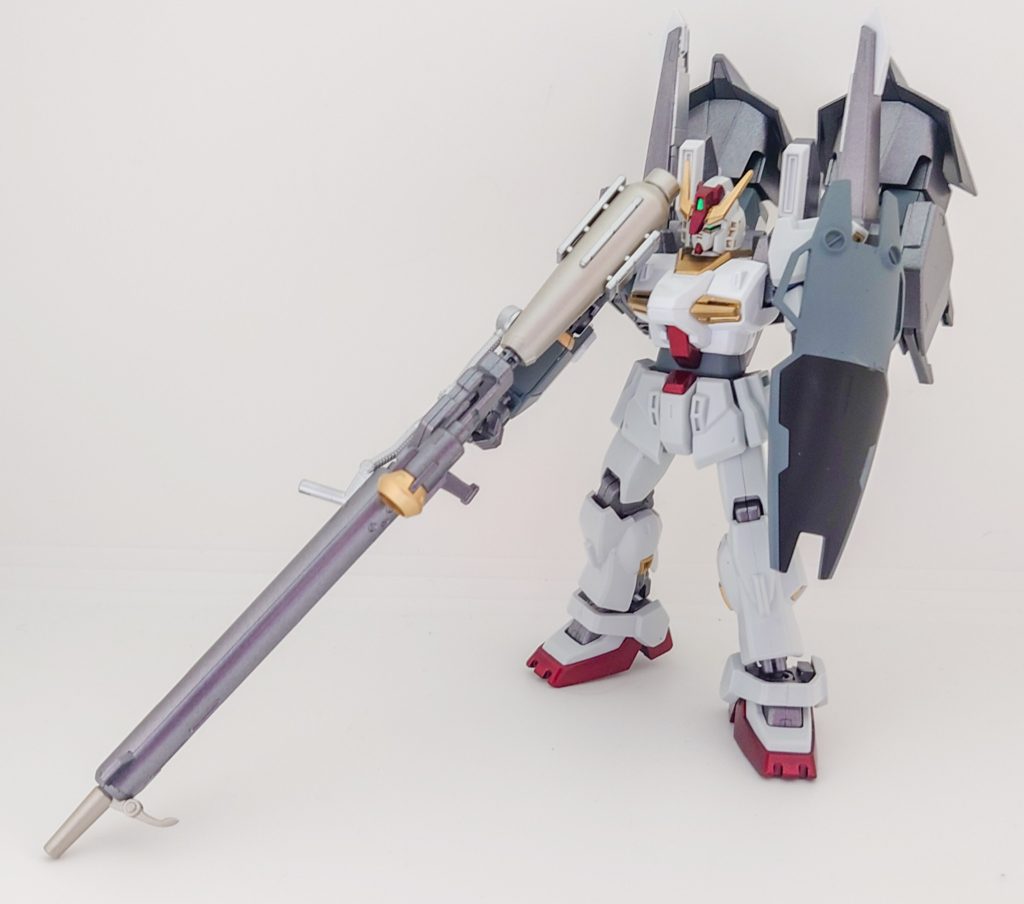 腕を交換しないといけないくらいの衝撃を与えるビームライフルを持たせてみました。