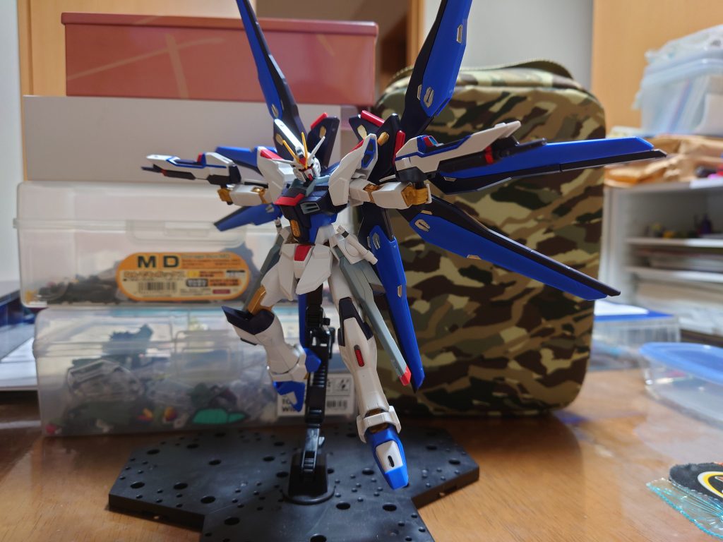 ポーズ1最初出撃した時に、こんなシーンがあったような…