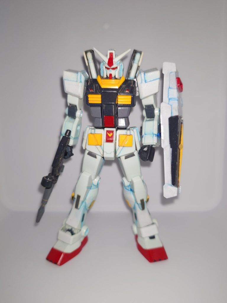正面なるべくランナータグなどでMk-IIっぽさを追加塗装は最低限にしたかったのですが、胸は黄色以外は塗ることになりました