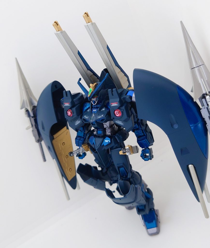 武器その5  バラエーナ改2連装ビーム砲背部に搭載されたバラエーナ改2連装ビーム砲