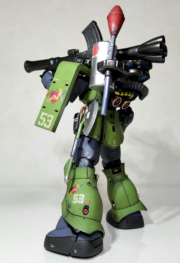 バックショット。ウェポンラックにはバズーカとシュツルムファウストを懸架できます。