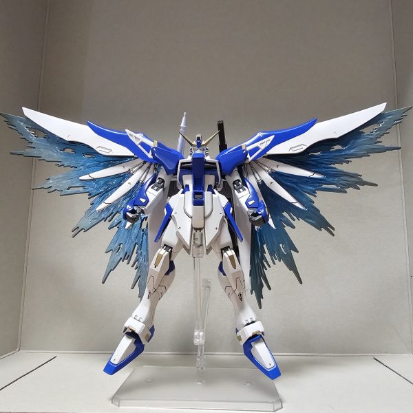 HG（ブルー）デスティニーガンダム