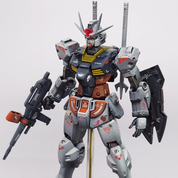 動くガンプラ!（ソーラー発電可動、動く動画付き）ラーガンダム!