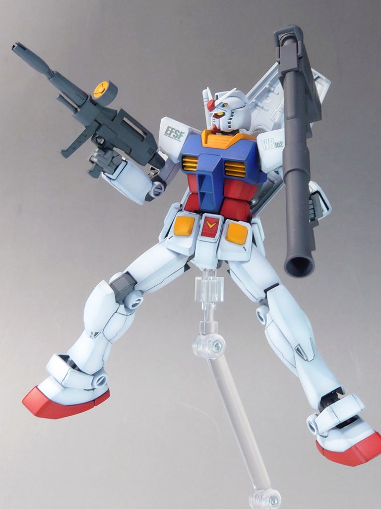 関節、ライフル、バズーカはそれぞれ違うグレーで塗装してます。