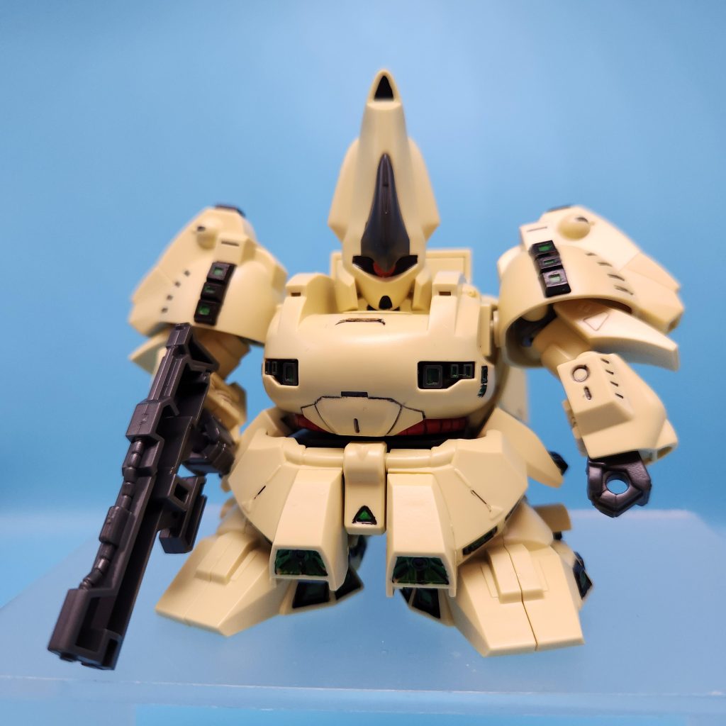 コロコロしていますがおてての肉抜き以外は割りと良いプロポーションだと思います(手も裏側からまじまじみなければという感じ)