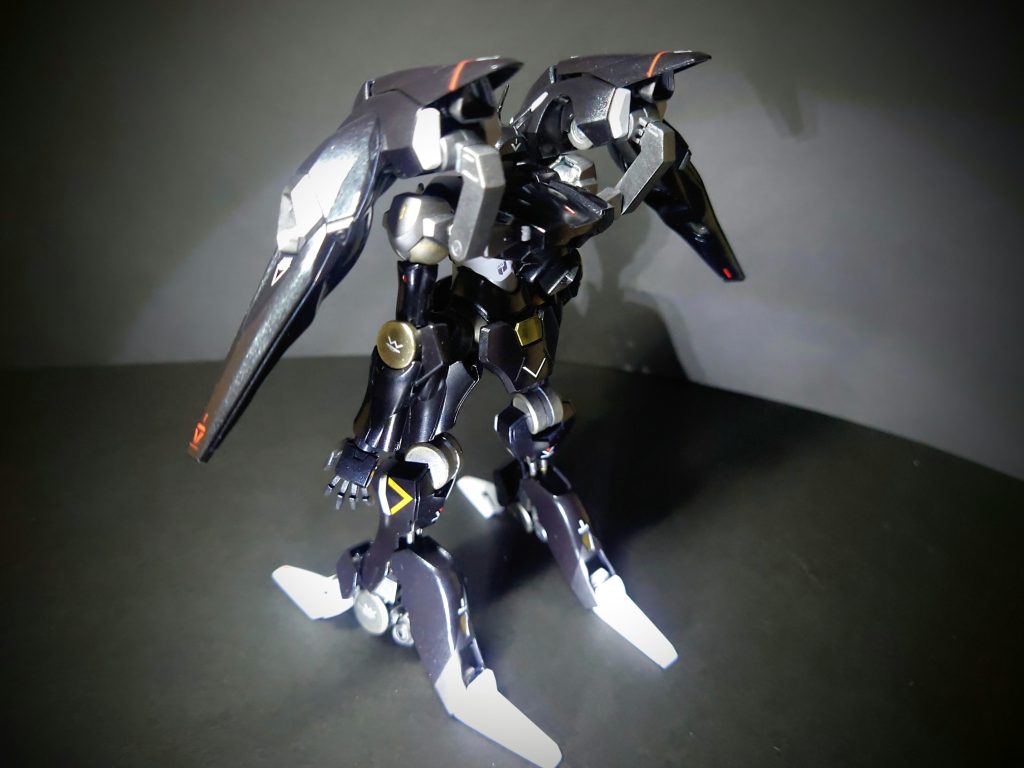 肉抜き穴等も一通り埋めました