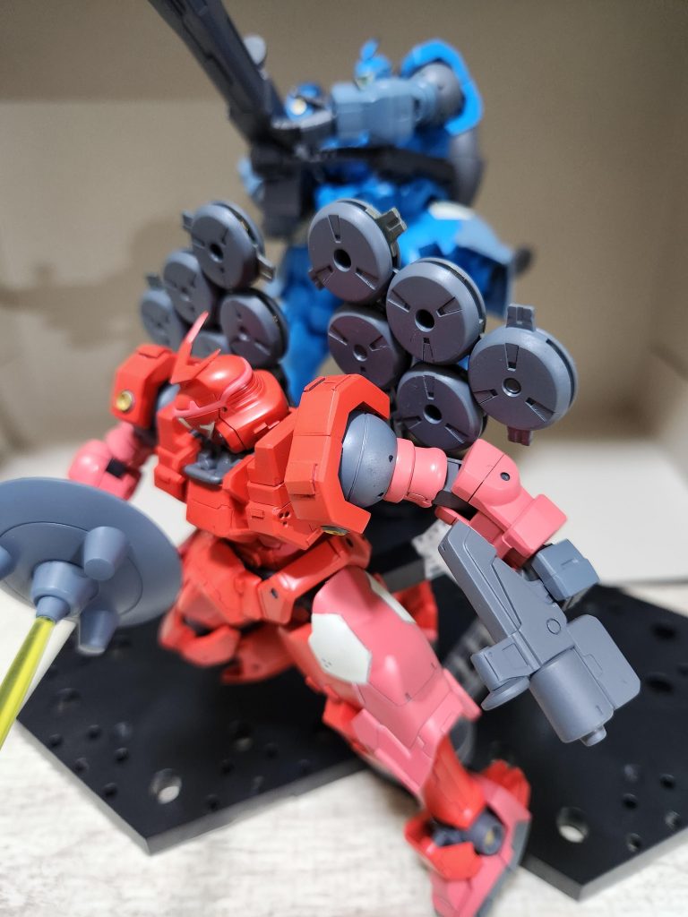 プラネイトディフェンサーの展開は塗装ハゲがこわいので外してません！撮影してからつければよかった....