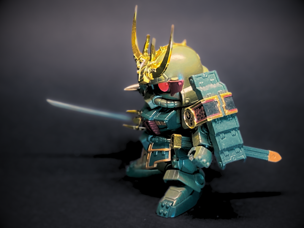 ○素材BB戦士381 LEGEND BB 殺駆頭（闇将軍）○塗装・Mr.フィニッシングサーフェイサー 1500 ブラック・Mr.カラー 筆塗り・GSIクレオス Mr.スーパークリアー つや消し スプレー○撮影・カメラ：iPhone SE (2022)・小型撮影ボックス ミニ撮影ボックス LEDライトボックス 簡易スタジオ 折り畳み 簡単組立て 持ち運び便利 小物 スタジオ 撮影 キット 背景布6枚付き USB給電 (2つのライトバー)使用○写真修正：Canva