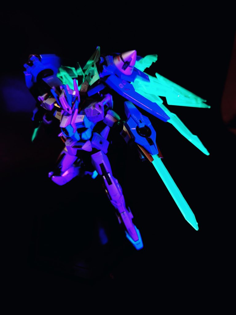 GNダイダルキャノン胸部中央に内蔵した高出力火器。この装備も『ガンダムAGE』から着想を得たものだが、リクはクジョウ・キョウヤの趣向から少なからず影響を受けていた模様。