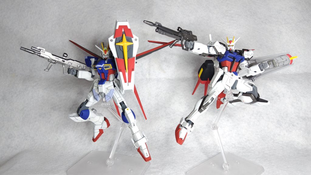 前回投稿のストライクと一緒に製作していました。大変でしたが初期主人公機を並べることが出来て嬉しいし、とてもカッコいいと思います!