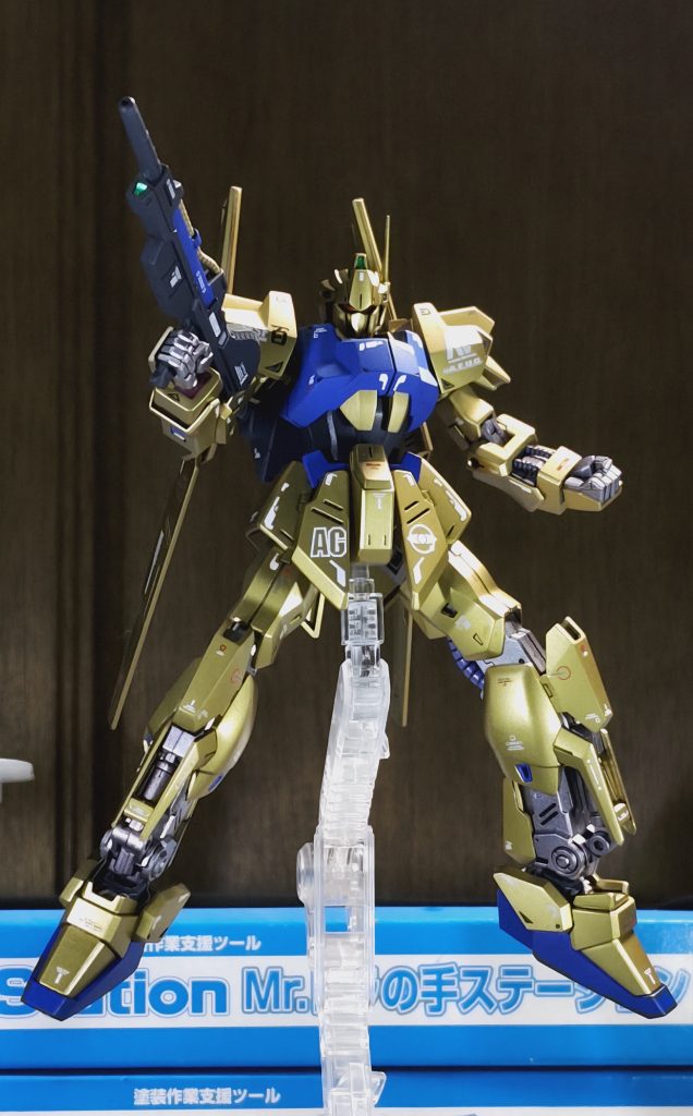 MG リバイブ百式パッケージのポーズです。個人的にはこのショットがお気に入りです(*´∀`*)