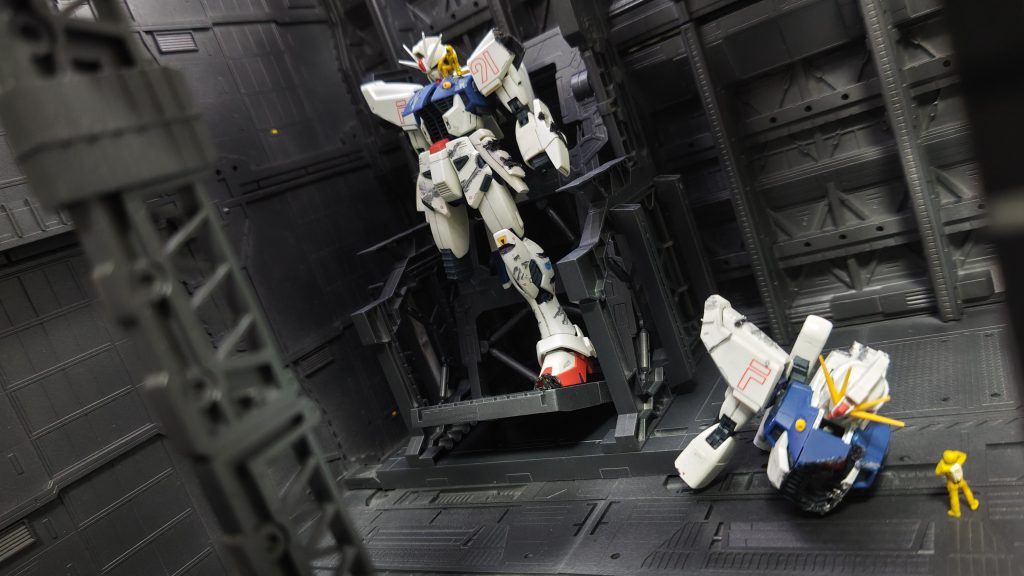 格納庫のタラップ目線でこちらを使用したのが、以前アップしたフォトストーリーになります👇https://youtu.be/KtVVabjQh3k破損した量産型F91は本編で登場したものです。次回はそちらになります。