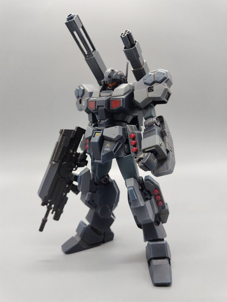 一昔前すこしモチベがさがってガンプラからちょっとはなれたころに久しぶりに訪ねたショップでみつけてガンプラ復帰の起爆剤になったキットです。