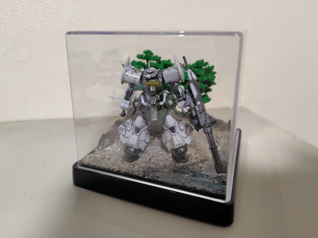 全体はこんな感じ。素材はグフ以外全部100均です笑笑