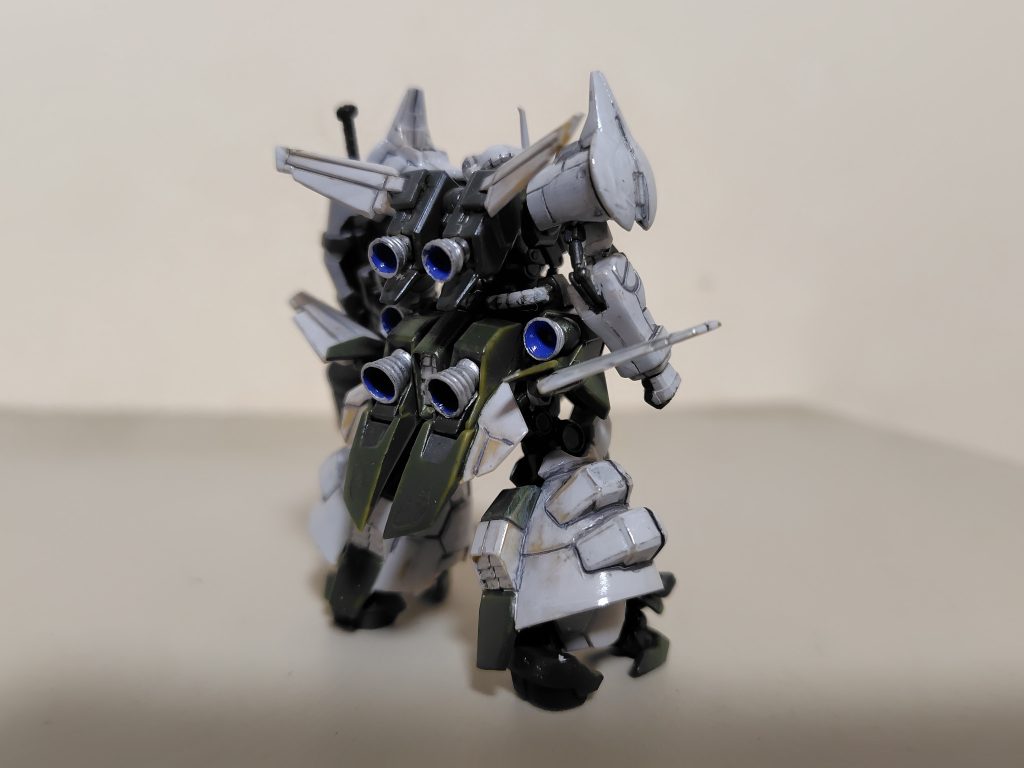 背面バーニア多めでかっこいい^^