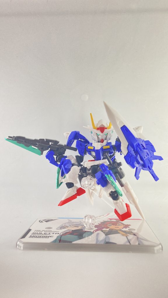 パッケージのポーズ。