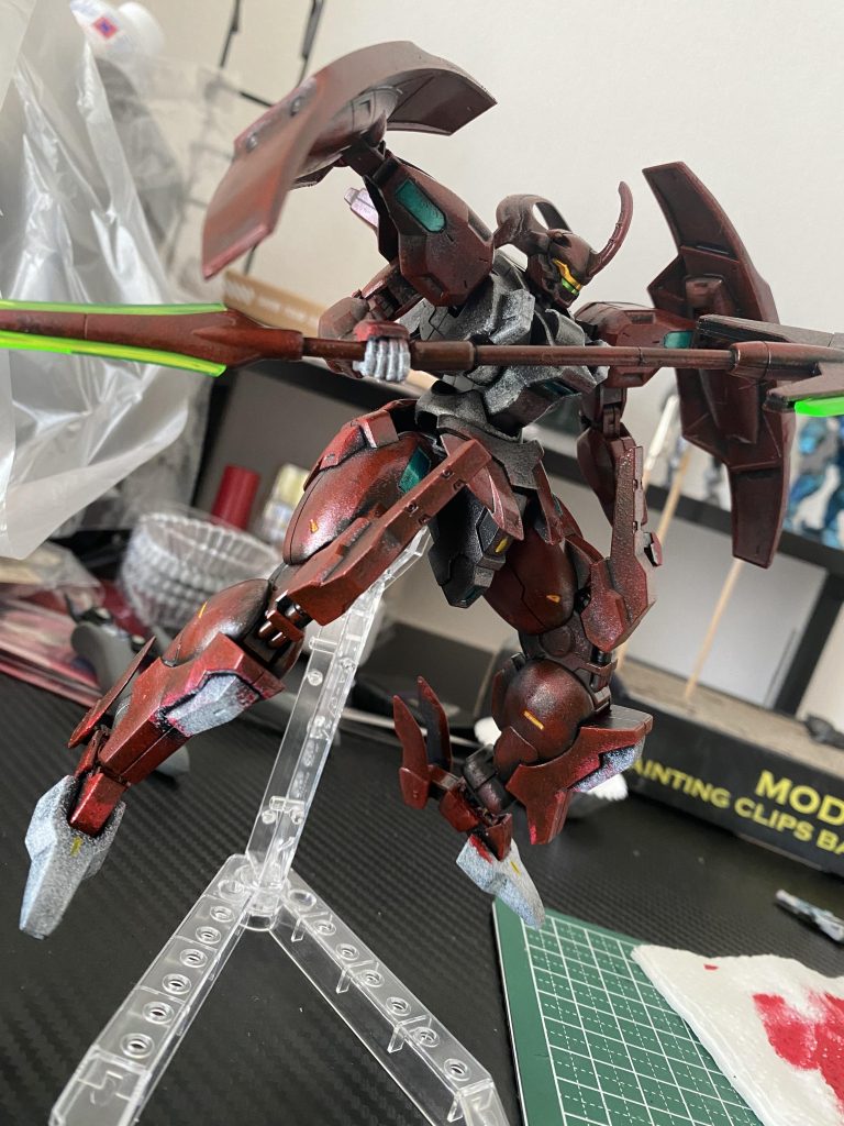 各パーツを（雑に）塗り分けしたとこです！ちょっとメタリックな感じだね☺️