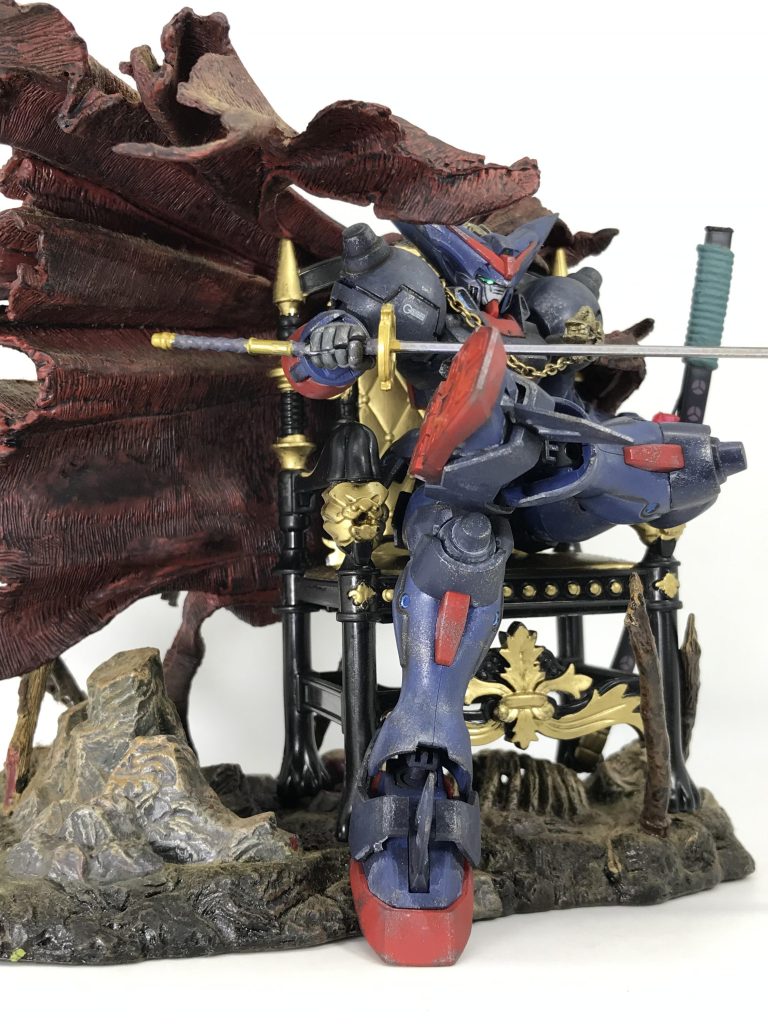 完成品フィギュアのパーツを使用するなんて…ガンプラモデラーの風上にも置けない奴め❗️ん?ガンプラモデラー?私が?いえ…違います…私はモデラーではありません