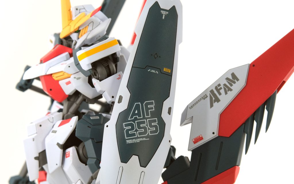 ガンダム端白星 第２形態–2枚目/制作者：イタミテック