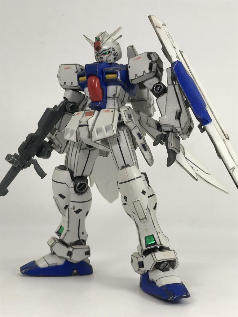 ウェザリング追加前の状態ガンプラ復帰した当時は…少年時代に好きだった逆シャアまでの機体をコンプリートしたくて、とにかくキットを大人買いし…作製スピード重視でした😅コロナ前までは我が家は積みプラ禁止だったので…