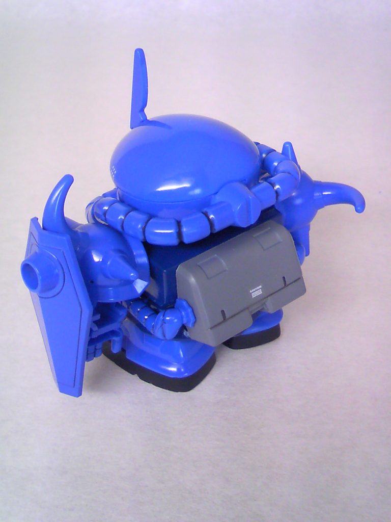 惨劇は帰宅して数日で起きた。あの大型HGは近所店舗でも普通に売っていた・・・。高騰価格でしか売っていないネットサイトでも定価割れ。更にPAYPAYプレミアム会員の俺は10％引きされるので実質6000円前半で購入できたのだ。だから、俺はこう考えたんだ・・・。よし！安くなってるからもう一個買おう！と。「積みプラの寿命は短いって、分かっていたのに。なんでもっと、知ろうと思わなかったんだろう・・・。だから私はもっと積みプラを知ろうと思うよ。フェルン、シュタルクと共に」