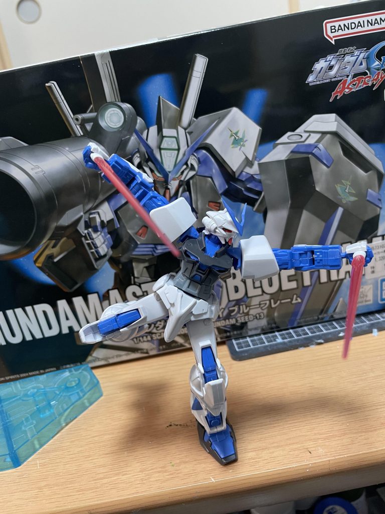 色分けとか合わせ目とか色々思うところはありますが…可動や設置は良好。