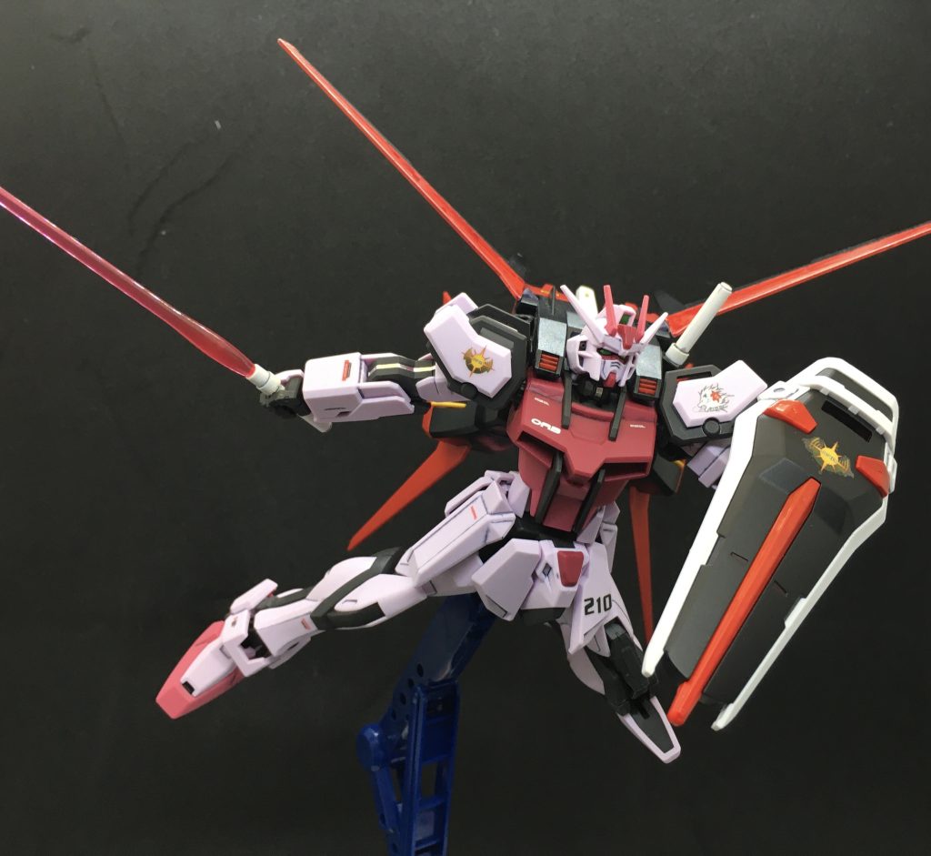 シールドに貼ったオーブ軍のマーク、シルバリングしてるかもです...