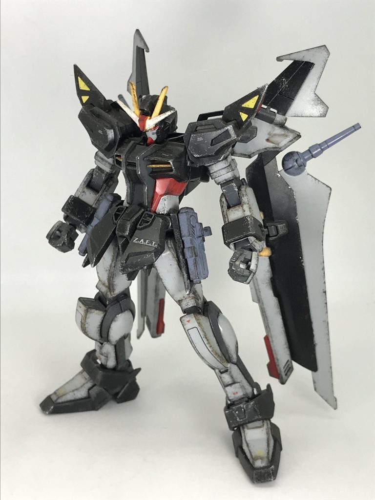 焼鉄色の 鉄焼けヤニあびて きらめく汚プラ