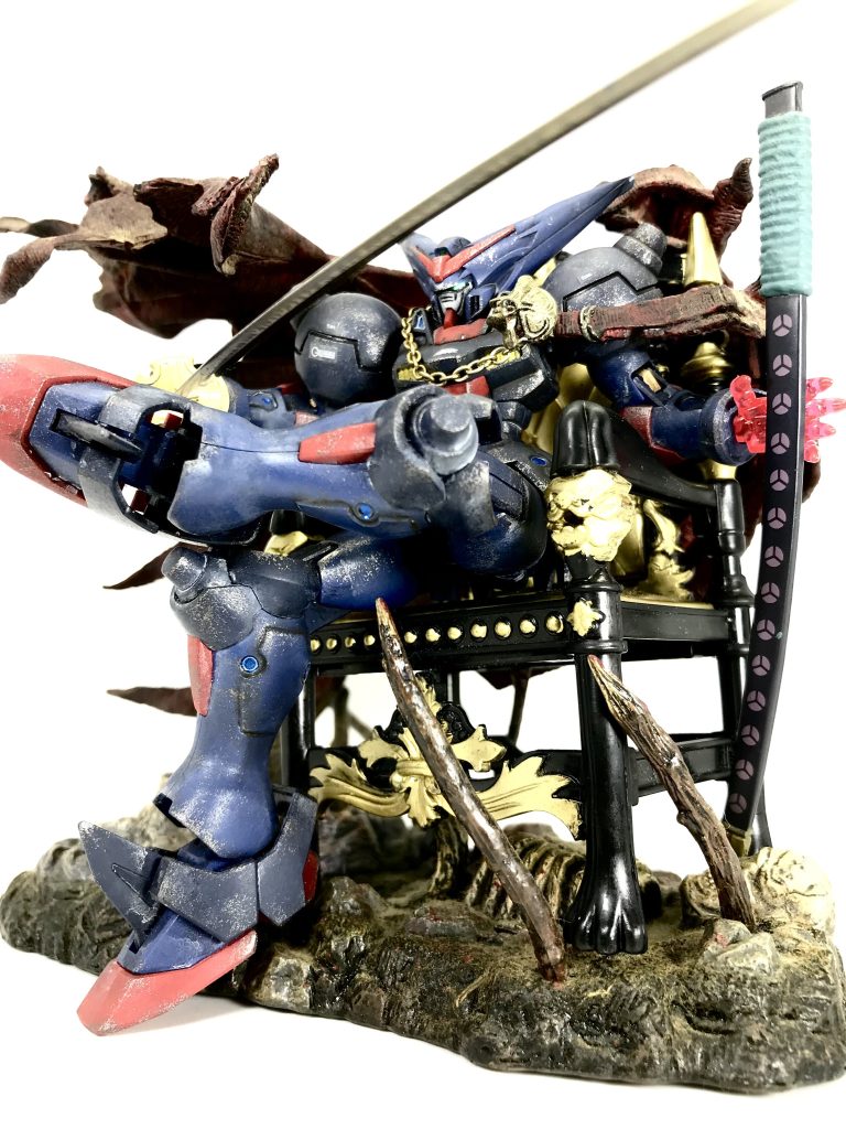 マスター単品あ…刀は以前、森林迷彩仕様のグフで使用したフィギュア、ゾロの刀ですhttps://gumpla.jp/hg/1271551