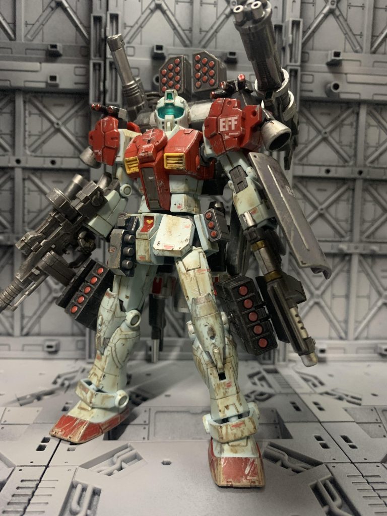 『ジムレセプション』終戦後まもなく、人員不足の辺境基地にジオン残党襲来の急報あり!増援の見込みなし!壊滅待ったなし!仕方ないので、基地内ただ一人のmsパイロットは決戦でくたびれたジムにありったけの弾薬を積み込みレセプション“歓迎会”へと赴くのであった…みたいな脳内設定一年戦争直後設定ですが、ビルド、30mm、後年品等ガチャガチャついてます