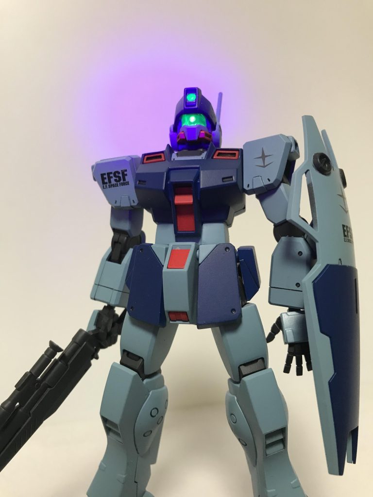 内部がモノアイっぽい造りだったので蛍光塗料で塗装してみました最後までご覧いただきありがとうございました😊