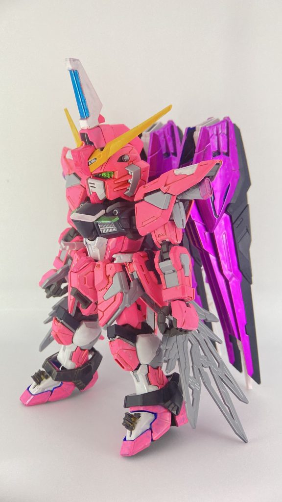 立ち。本体はほぼフリーダムで武器類を曹操ウイングガンダムから持ってきています。