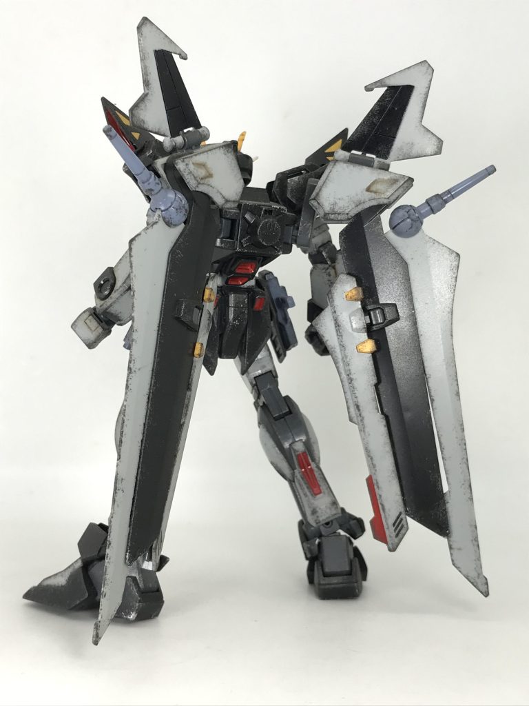 私…この機体全くわかりません😅ガンダムSEED外伝？の機体みたいです最近Amazonプライム・ビデオで配信されたようで、30分ほど観て…続きは今度観ようとしましたが…続きは…観てません🙄（笑）ちなみに1時間くらいの短編作品ぽいですね