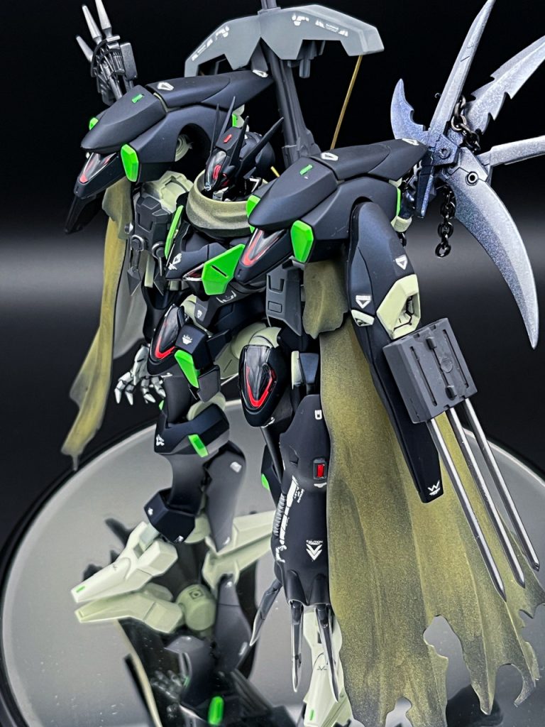 ファンタジーかつ悪役機というコンセプトで、いわゆる盗賊職のイメージを混ぜて作成。スカウト、シーフ、ハンター、アサシン、ニンジャ等々といった感じです。