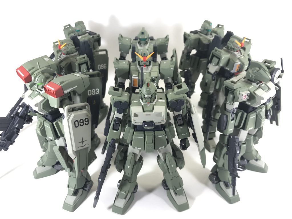 第9独立部隊 全機体ショットです。第1小隊作成から足掛け約1年掛かりました😓。同じカラーリングで統一する事で部隊感が一層際立ちますね。