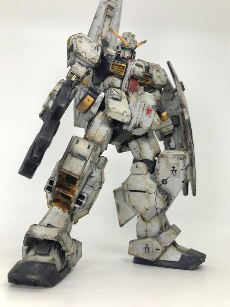 汚せ バン バン バ バン汚せ バン バン バ バン俺のプラモは ゴミより汚い ♪