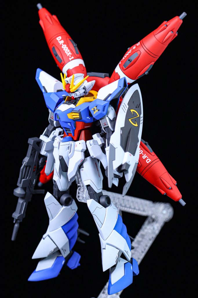 全体写真ビルドストライクEGが発表された時に、頭部で絶対使えると思い、ハイペリオンから放置してたドレッドノートを形にすることができました